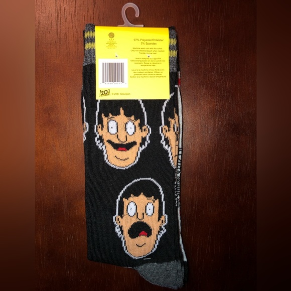 BOB’S BURGERS NOVELTY CREW SOCKS NWT MEN’S SHOE SIZE 6-12 - Picture 2 of 2